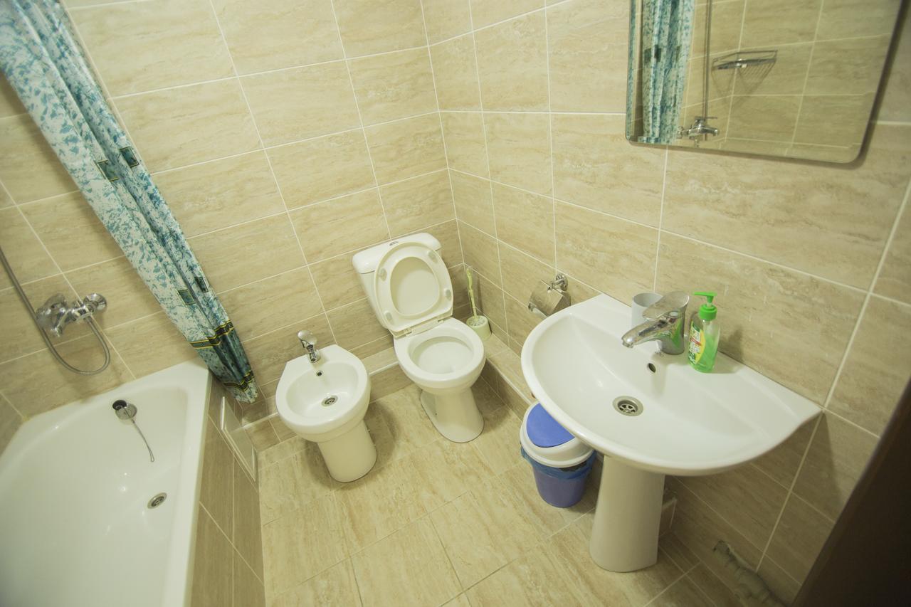 Hostel Esal Ош Екстериор снимка