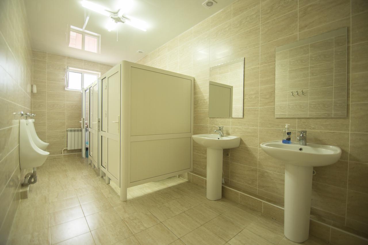 Hostel Esal Ош Екстериор снимка